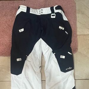 Medium Oakley snow pants